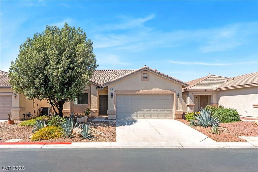 3747 Squirrel Street, Las Vegas, NV 89122