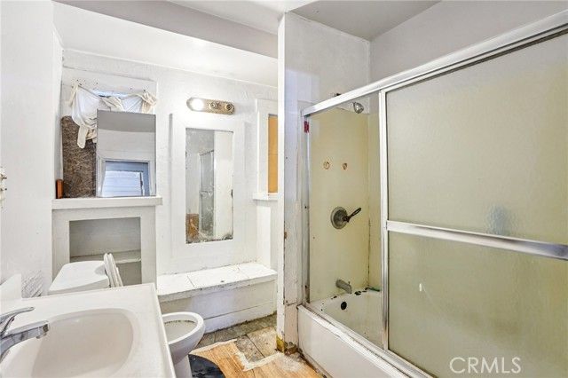 1334 E 9th Street, Long Beach, CA 90813