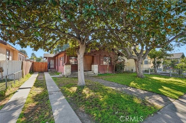 1334 E 9th Street, Long Beach, CA 90813
