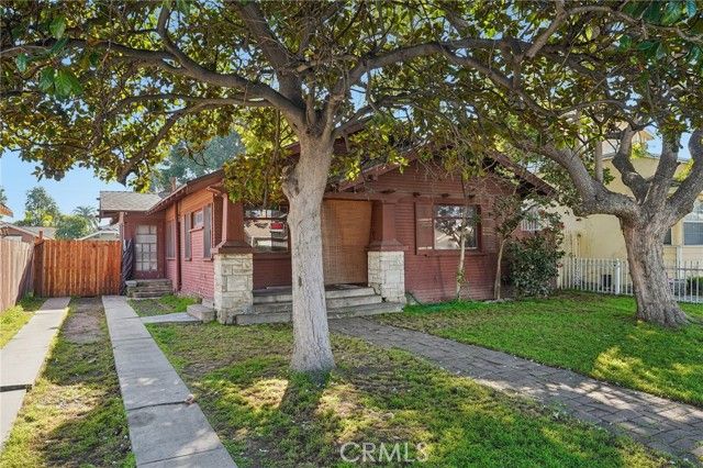 1334 E 9th Street, Long Beach, CA 90813