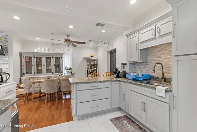 1301 Strader Ave, Louisville, KY 40215