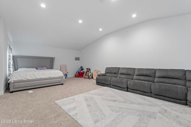 1301 Strader Ave, Louisville, KY 40215