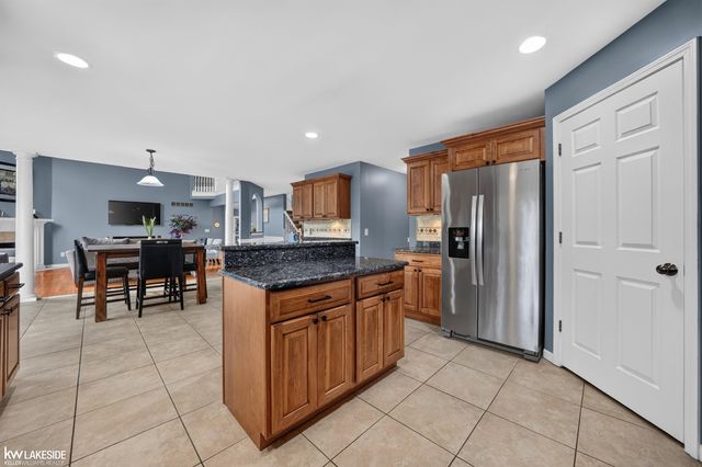 55582 Caesars Drive, Shelby Twp, MI 48315