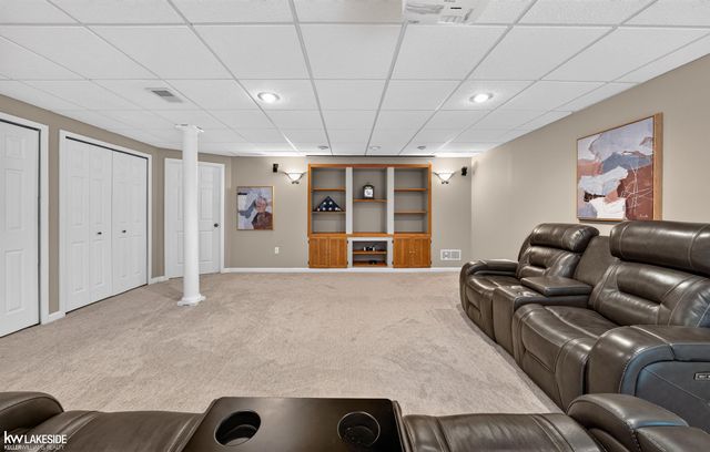 55582 Caesars Drive, Shelby Twp, MI 48315