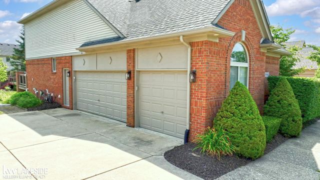 55582 Caesars Drive, Shelby Twp, MI 48315