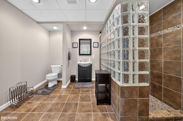 55582 Caesars Drive, Shelby Twp, MI 48315