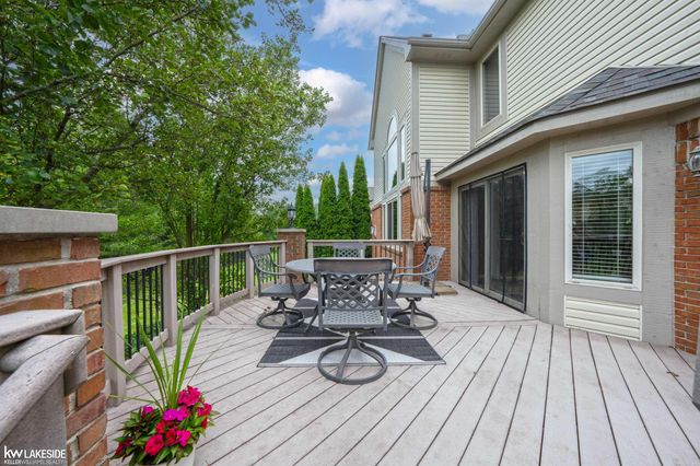 55582 Caesars Drive, Shelby Twp, MI 48315