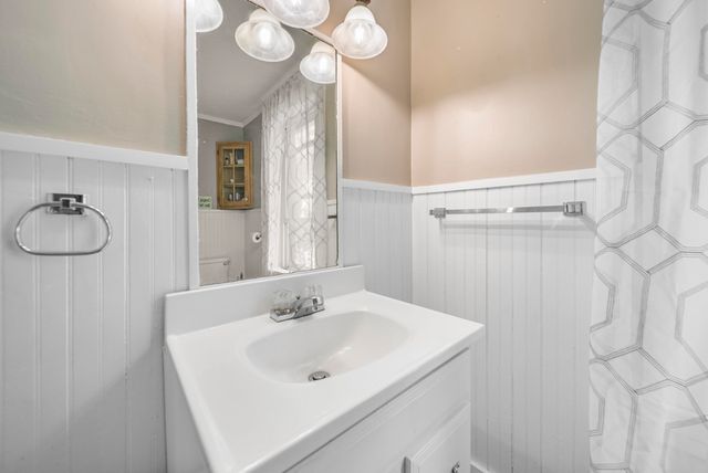 32 Union Street, Hillsborough, NH 03244