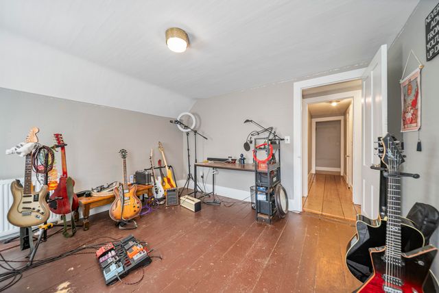 32 Union Street, Hillsborough, NH 03244
