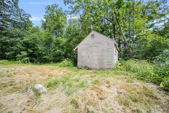 32 Union Street, Hillsborough, NH 03244
