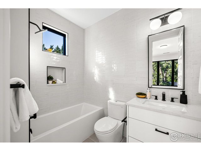 2941 21st St, Boulder, CO 80304