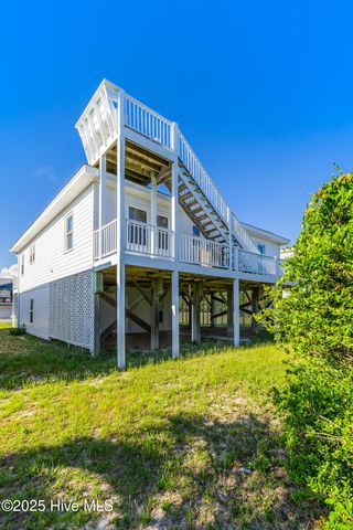 317 Sand Piper Lane, Holden Beach, NC 28462
