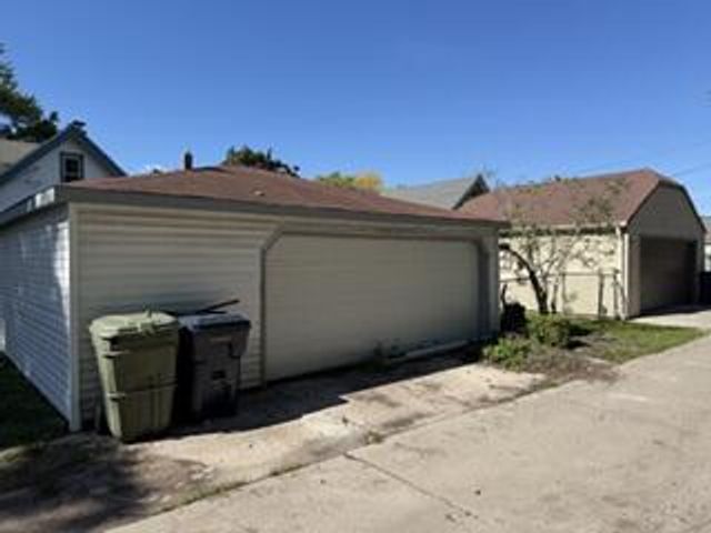 4520 N 41st STREET, Milwaukee, WI 53209