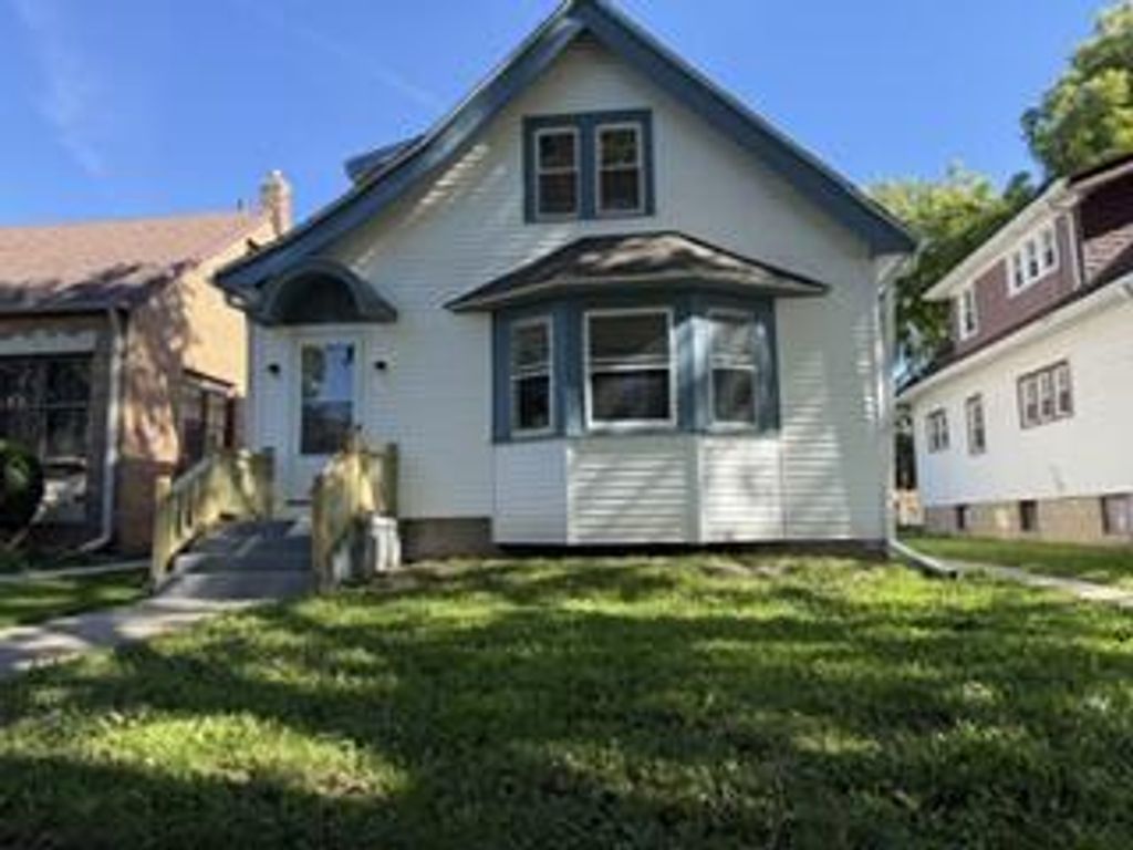 4520 N 41st STREET, Milwaukee, WI 53209