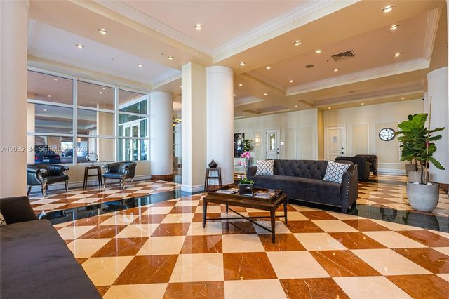 17555 Atlantic Blvd UPH6, Sunny Isles Beach, FL 33160