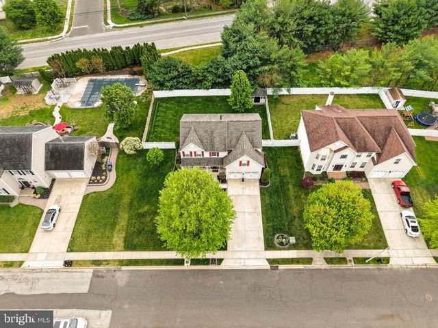 306 PICKWICK DR, Williamstown, NJ 08094