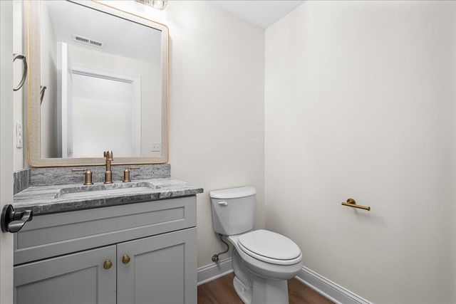 4260 Buttermilk Road, Lexington, KY 40509