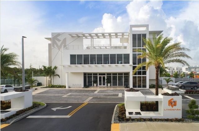 10351 NW 66th Street, Doral, FL 33178
