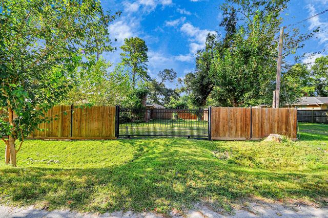 5914 Breland Street, Houston, TX 77016
