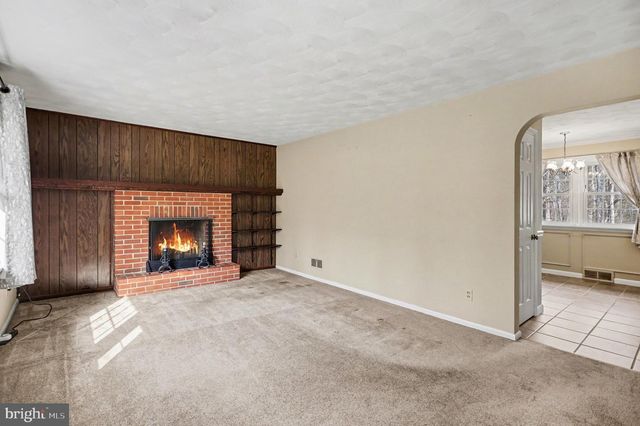 1021 OLD FORGE RD, Lewisberry, PA 17339