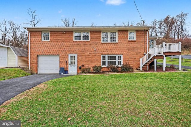 1021 OLD FORGE RD, Lewisberry, PA 17339