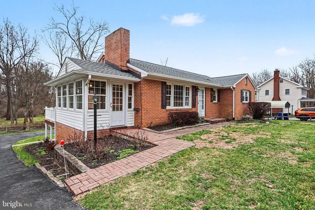 1021 OLD FORGE RD, Lewisberry, PA 17339