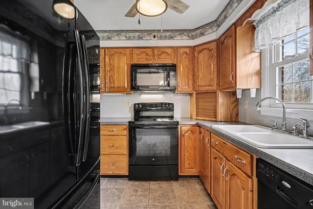 1021 OLD FORGE RD, Lewisberry, PA 17339