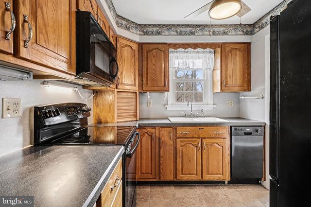 1021 OLD FORGE RD, Lewisberry, PA 17339