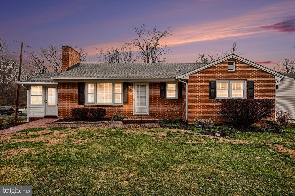 1021 OLD FORGE RD, Lewisberry, PA 17339