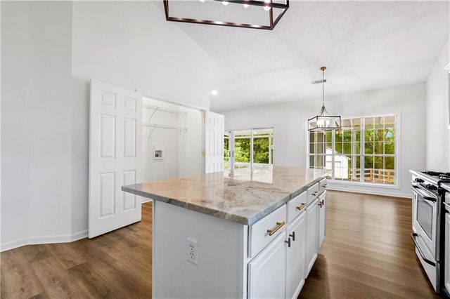 1525 Keystone Drive, Suwanee, GA 30024