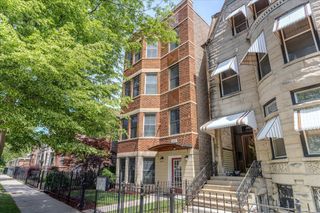 3629 S GILES Avenue 4, Chicago, IL 60653