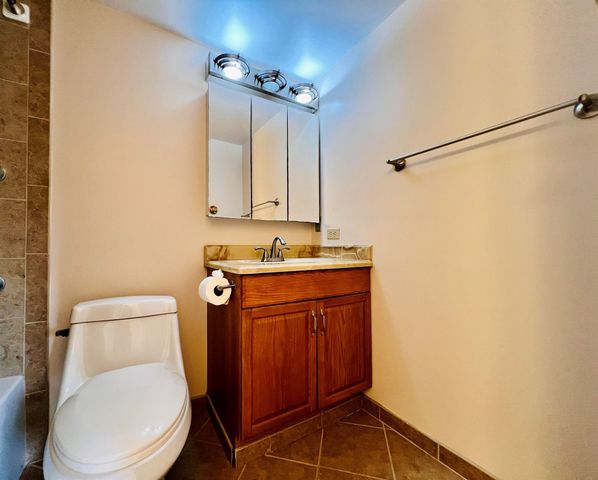 50 Coventry C, West Palm Beach, FL 33417