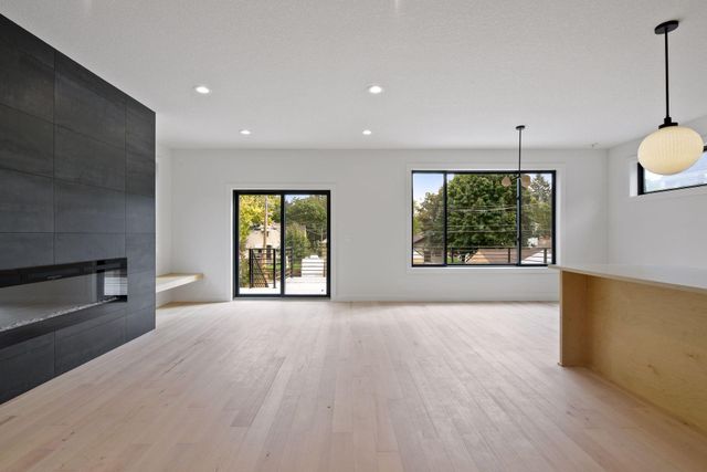 5829 Vincent Avenue S, Minneapolis, MN 55410