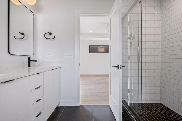 5829 Vincent Avenue S, Minneapolis, MN 55410