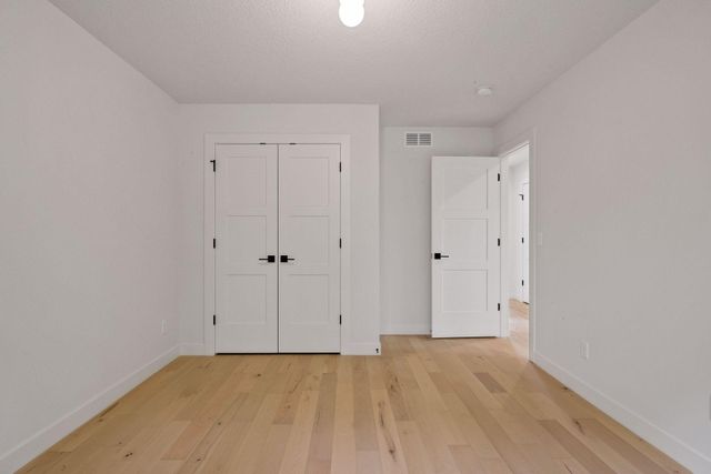 5829 Vincent Avenue S, Minneapolis, MN 55410