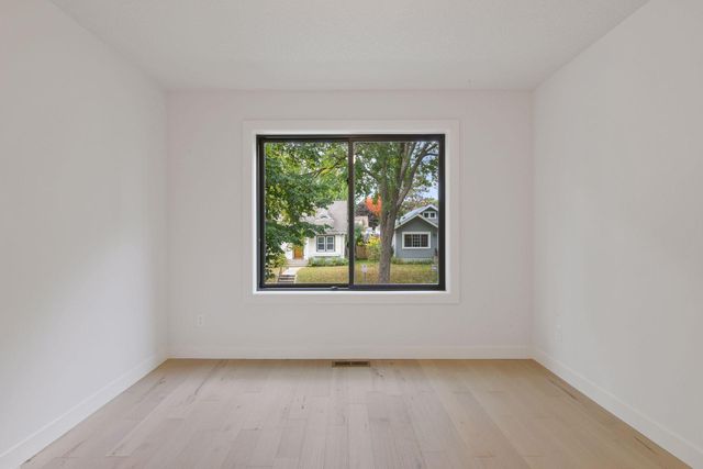 5829 Vincent Avenue S, Minneapolis, MN 55410