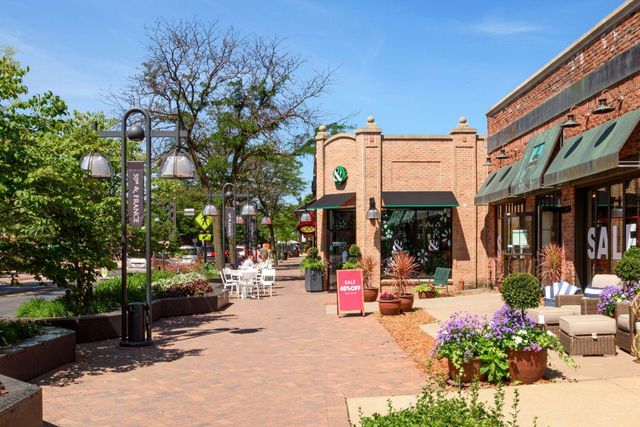 5829 Vincent Avenue S, Minneapolis, MN 55410