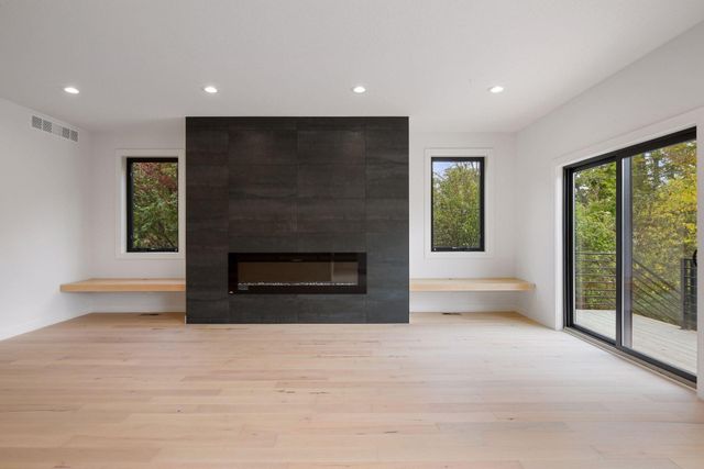 5829 Vincent Avenue S, Minneapolis, MN 55410