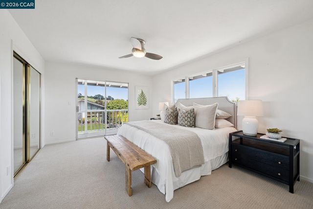 101 Warfield Dr, Moraga, CA 94556