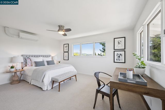 101 Warfield Dr, Moraga, CA 94556
