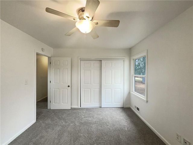 9437 Bristol Avenue, Kansas City, MO 64138