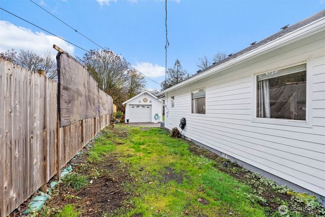 226 SW 16th St, Chehalis, WA 98532