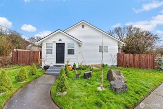 226 SW 16th St, Chehalis, WA 98532