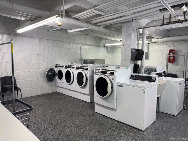 198 Garth Road 2B, Scarsdale, NY 10583