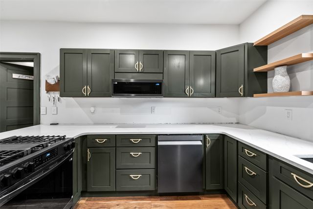 650 27th Street, Des Moines, IA 50312