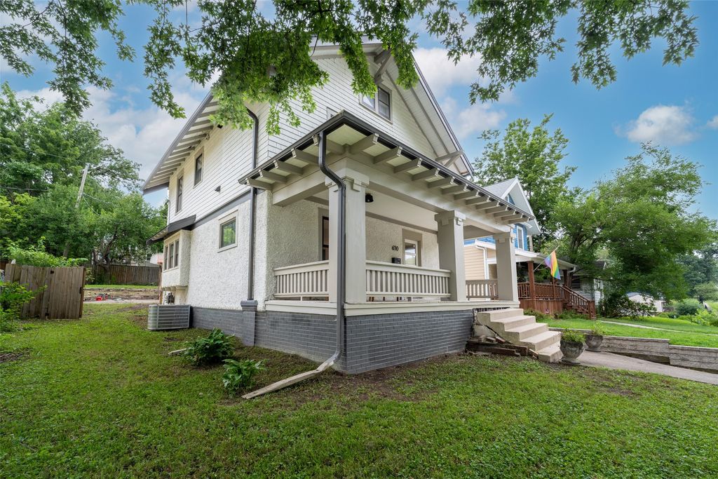 650 27th Street, Des Moines, IA 50312
