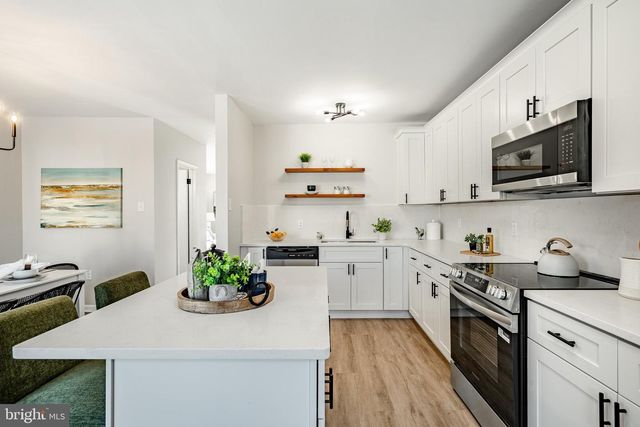 61 PENNSYLVANIA AVE, Phoenixville, PA 19460