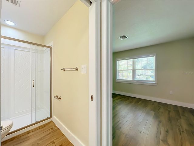 450 LIBERTY AVENUE 3, Mount Dora, FL 32757