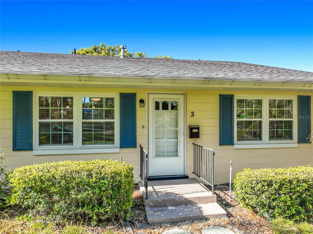 450 LIBERTY AVENUE 3, Mount Dora, FL 32757