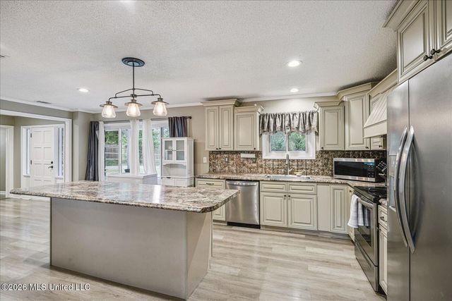 9350 College Road, Olive Branch, MS 38654